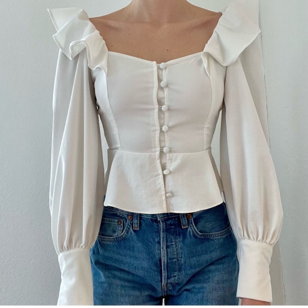Topshop white ivory ruffled hem button down peplum blouse